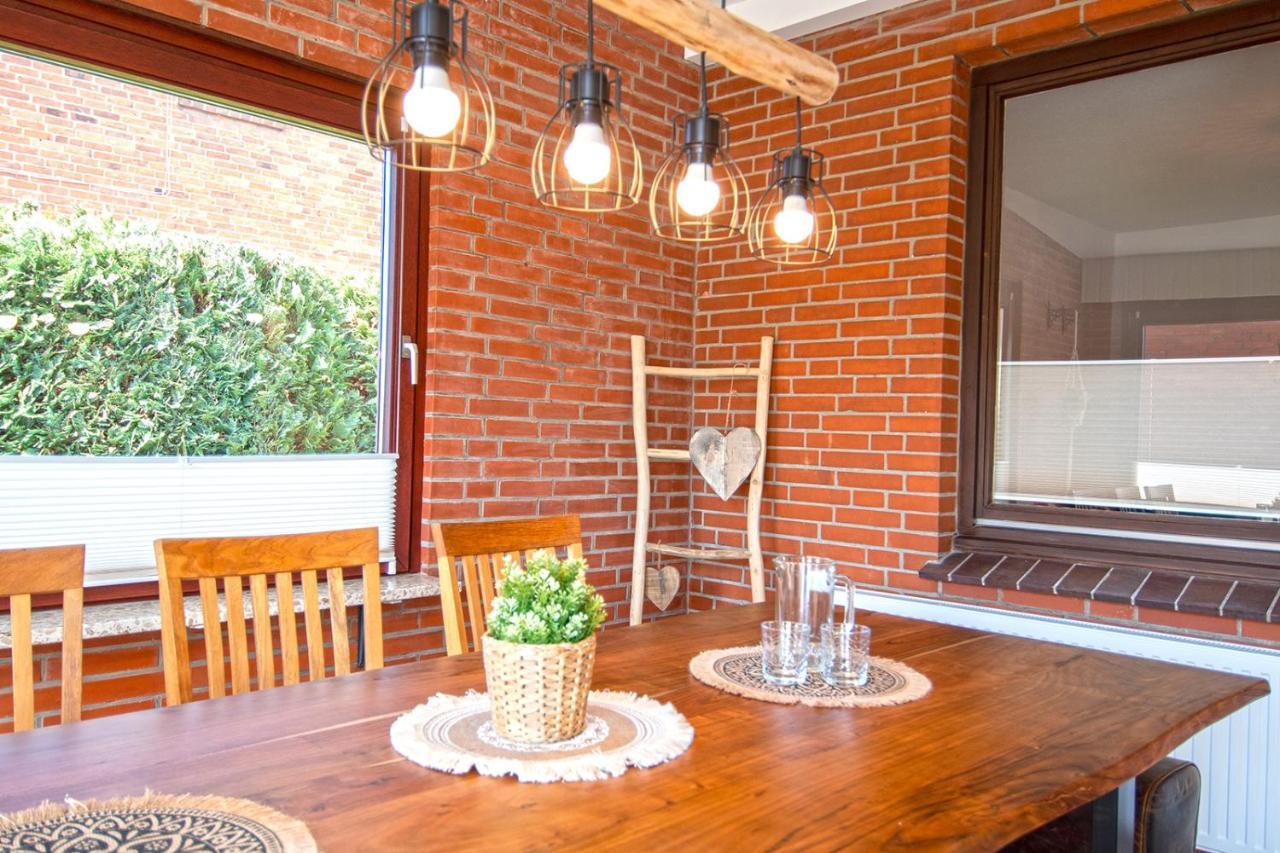 Grosses Ferienhaus Mit 4 Schlafzimmern Eutin Kültér fotó